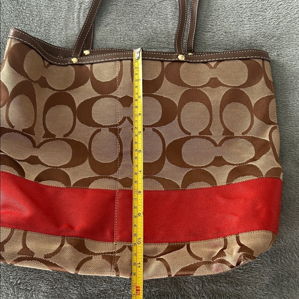 Coach, Y2K shoulder bag, red and brown​​​​ - Picture 3 of 12